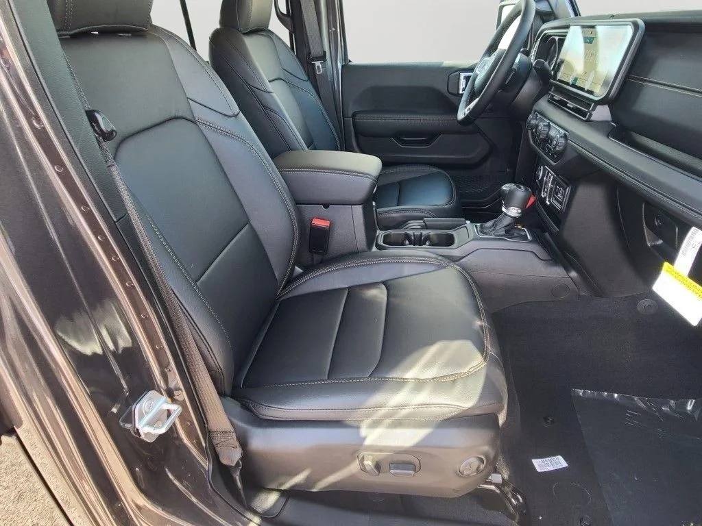 New 2025 Gray Jeep Sahara image 10
