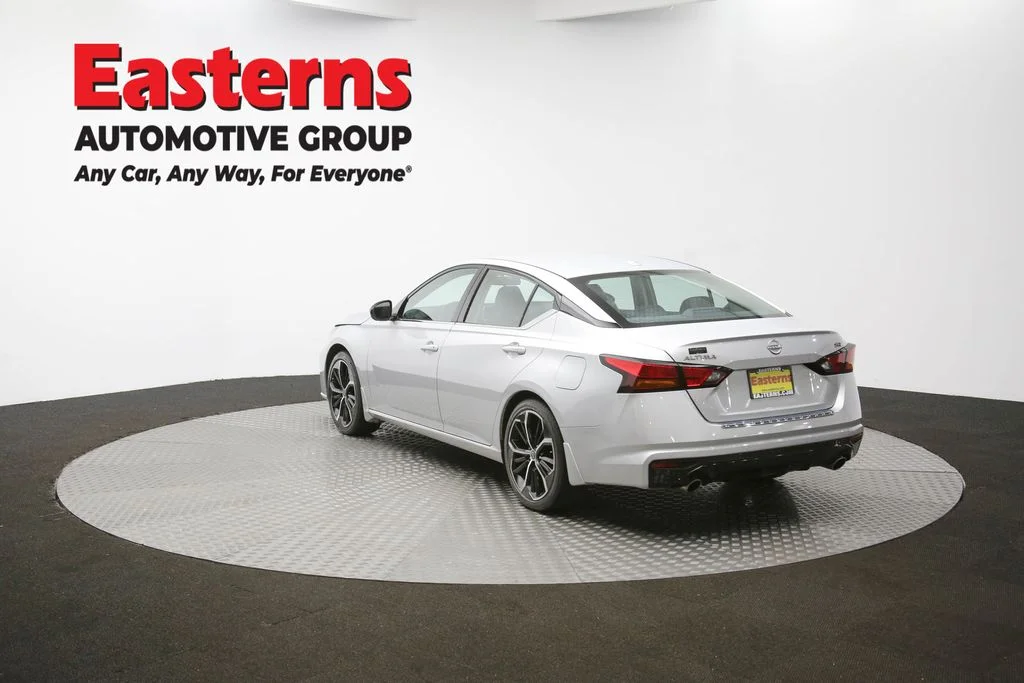 Used 2023 Silver Nissan 2.5 SR image 61