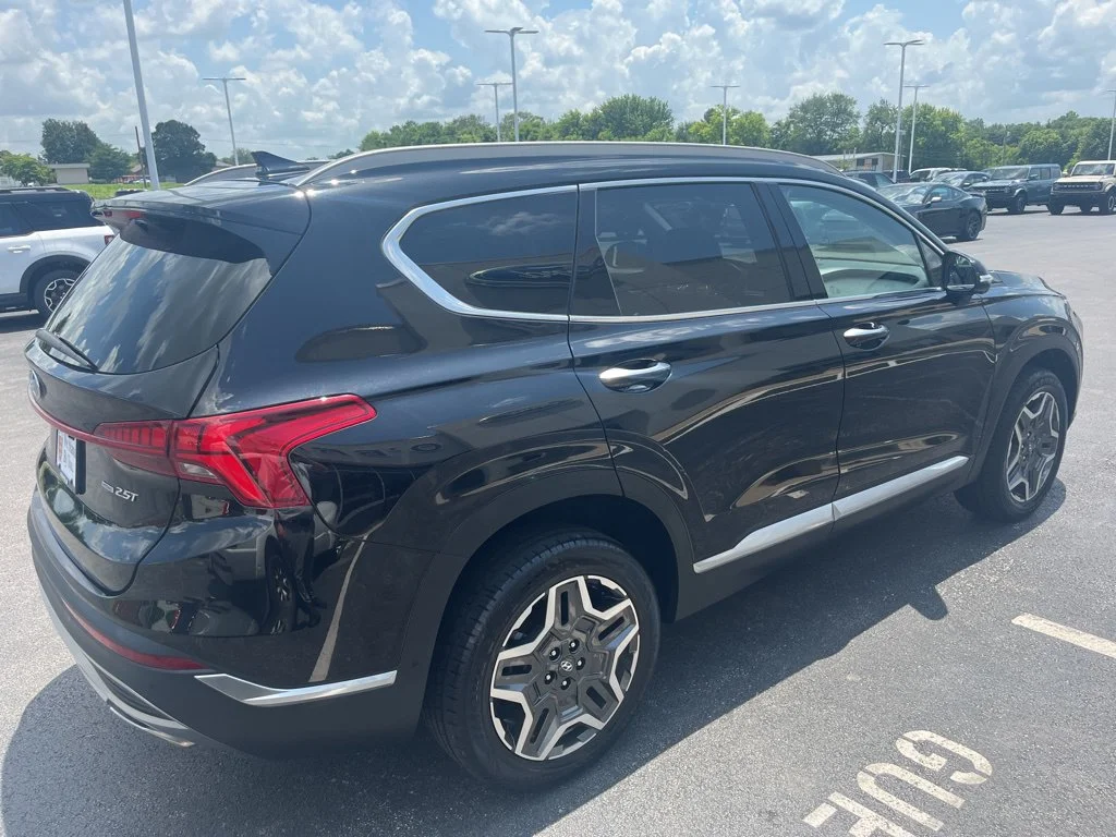 Used 2023 Twilight Black Hyundai Limited image 5