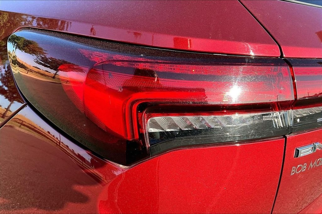 Used 2022 Red Buick Preferred image 31