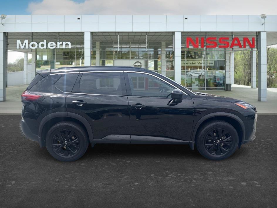 Used 2023 Super Black Nissan SV image 6