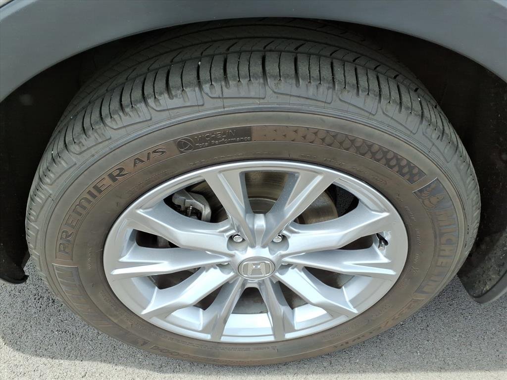Certified Used 2023 Lunar Silver Metallic Honda 1.5T 2WD EX-L image 34