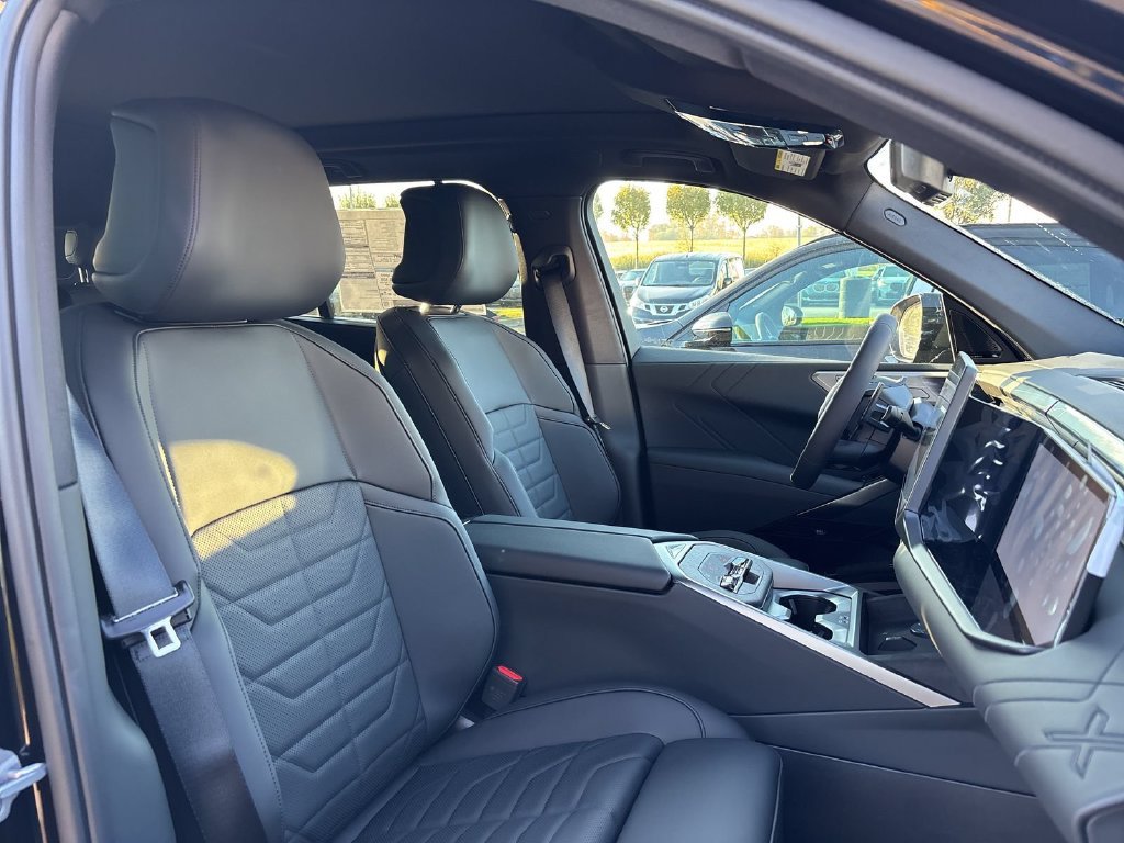 New 2027 Carbon Black Metallic BMW  image 22
