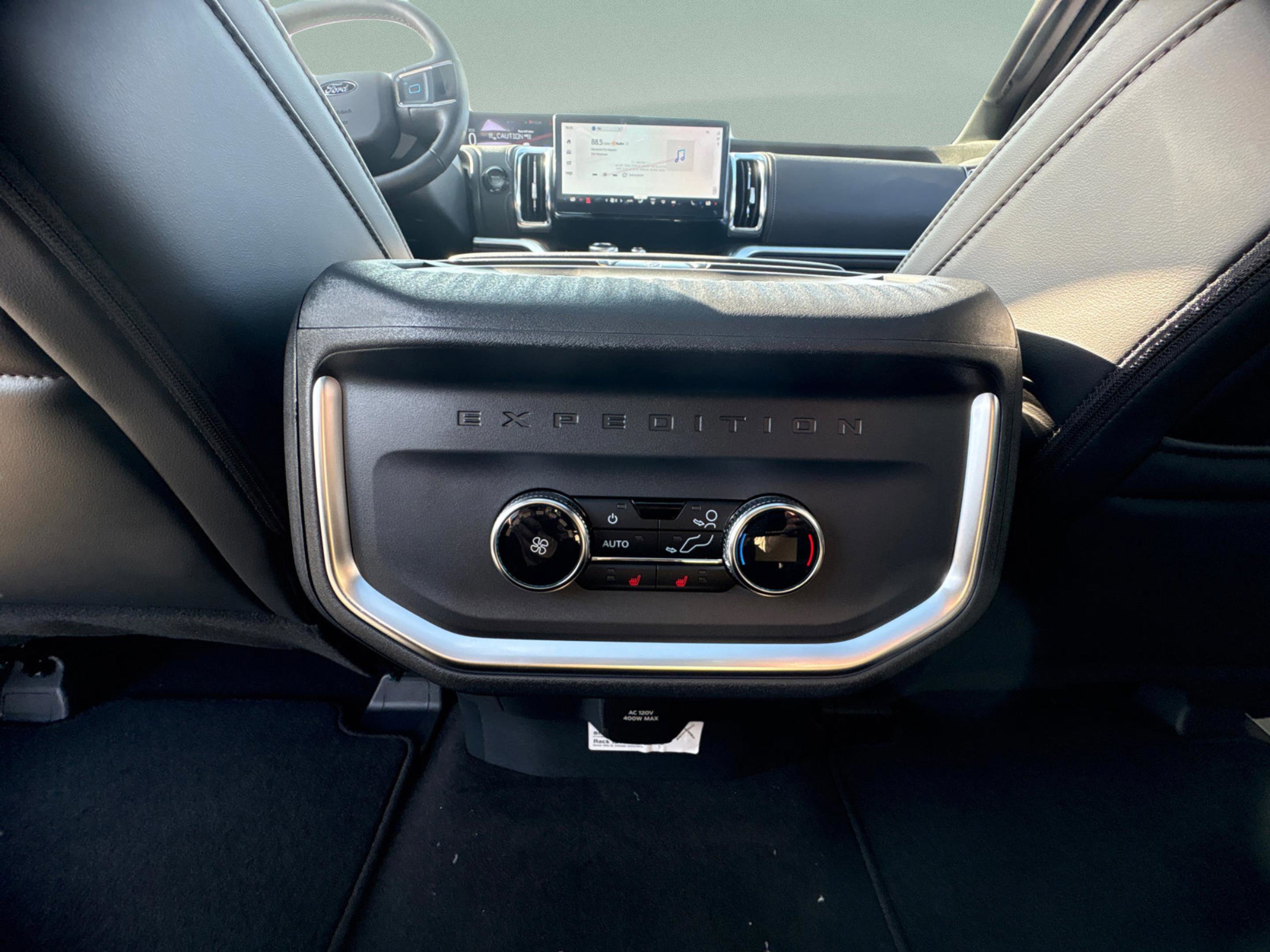New 2026 Star White Metallic Tri-Coat Ford MAX Platinum® image 12