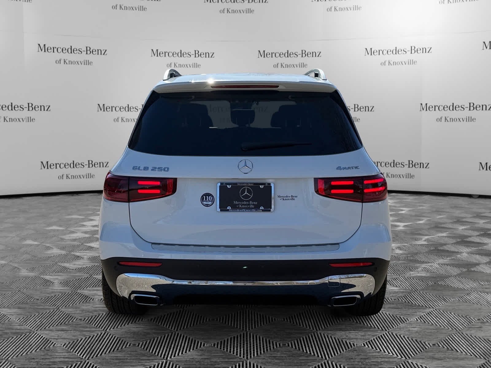Used 2026 Polar White Mercedes-Benz GLB 250 image 4