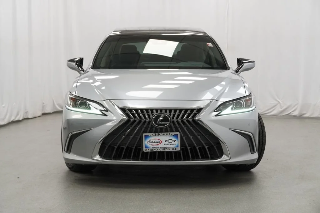 Used 2023 Silver Lexus Luxury image 35