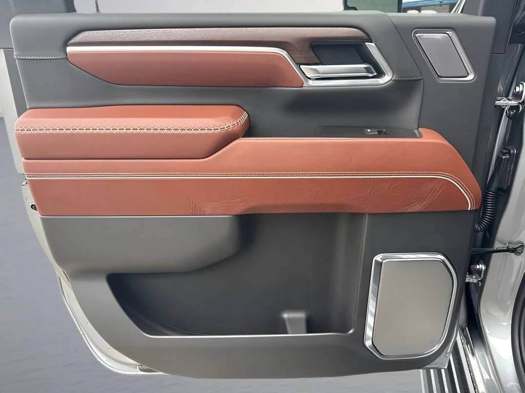 New 2026 Sterling Metallic GMC Denali Ultimate DRW image 31