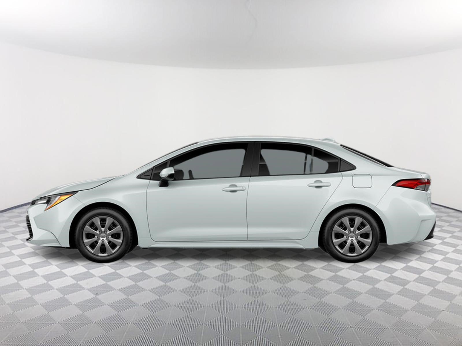 New 2026 Wind Chill Pearl Toyota LE image 4
