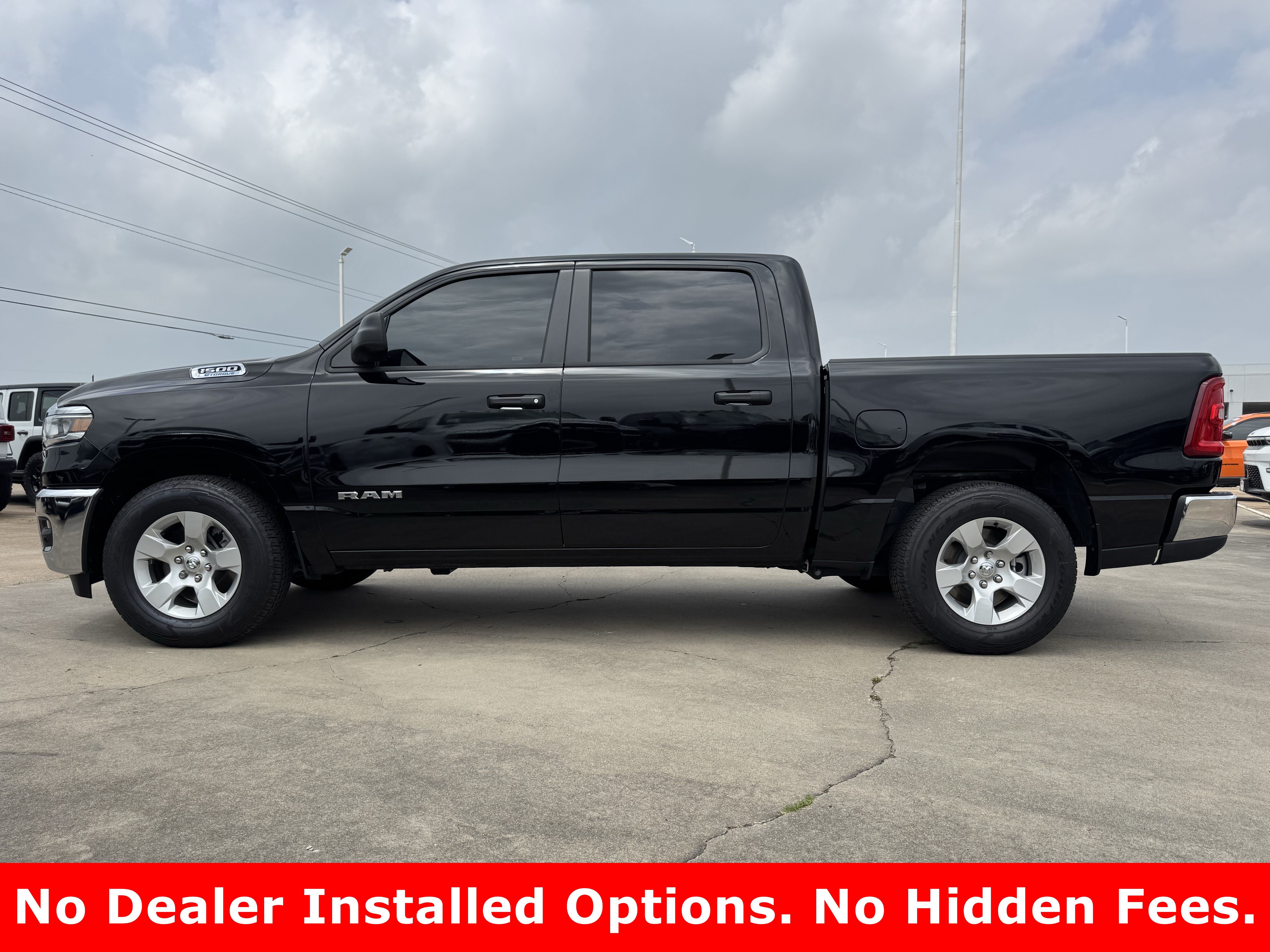 New 2026 Diamond Black Crystal Pearl-Coat Exterior Paint RAM Lone Star image 6