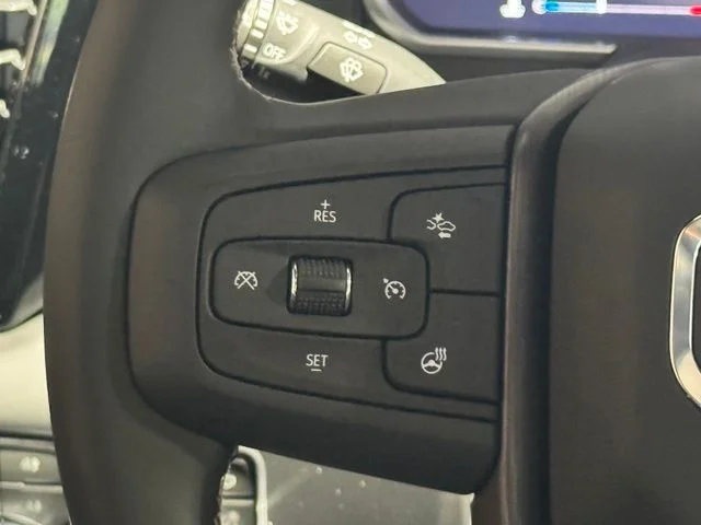 New 2026 White GMC AT4 image 13