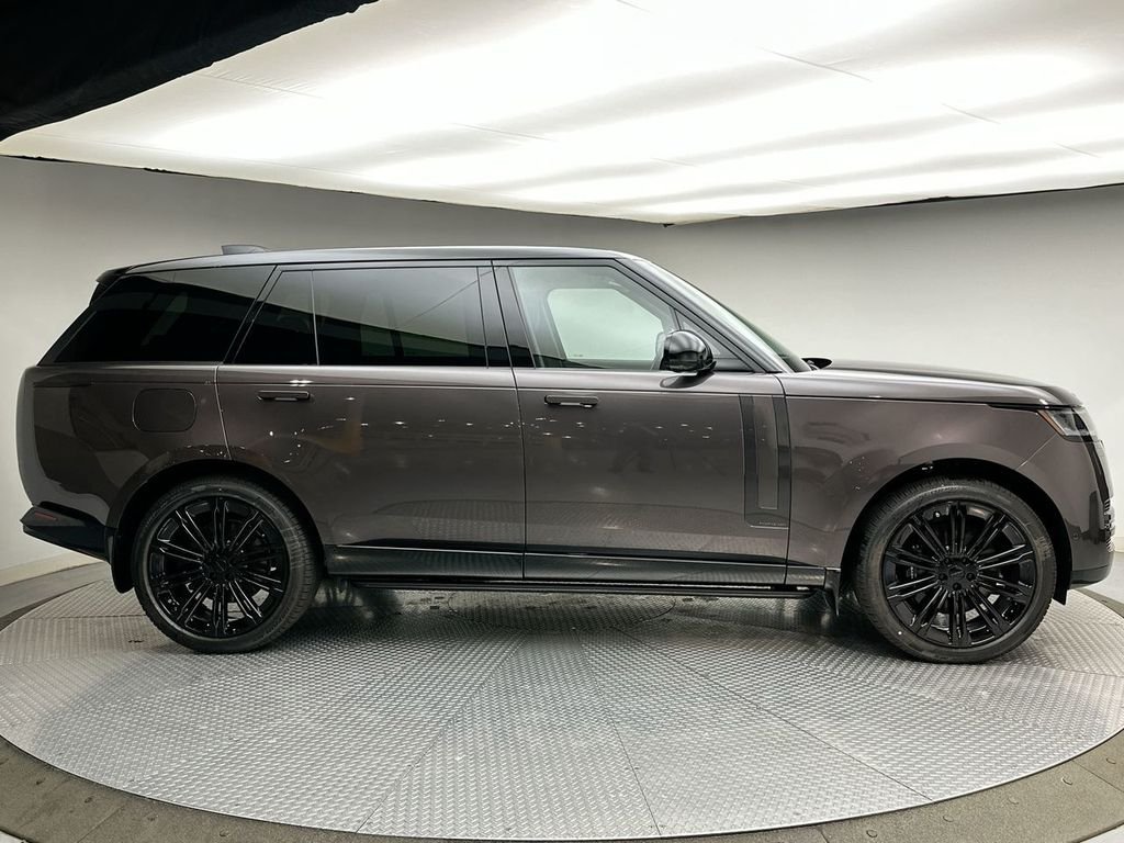 New 2026 Charente Grey LAND ROVER Autobiography image 12