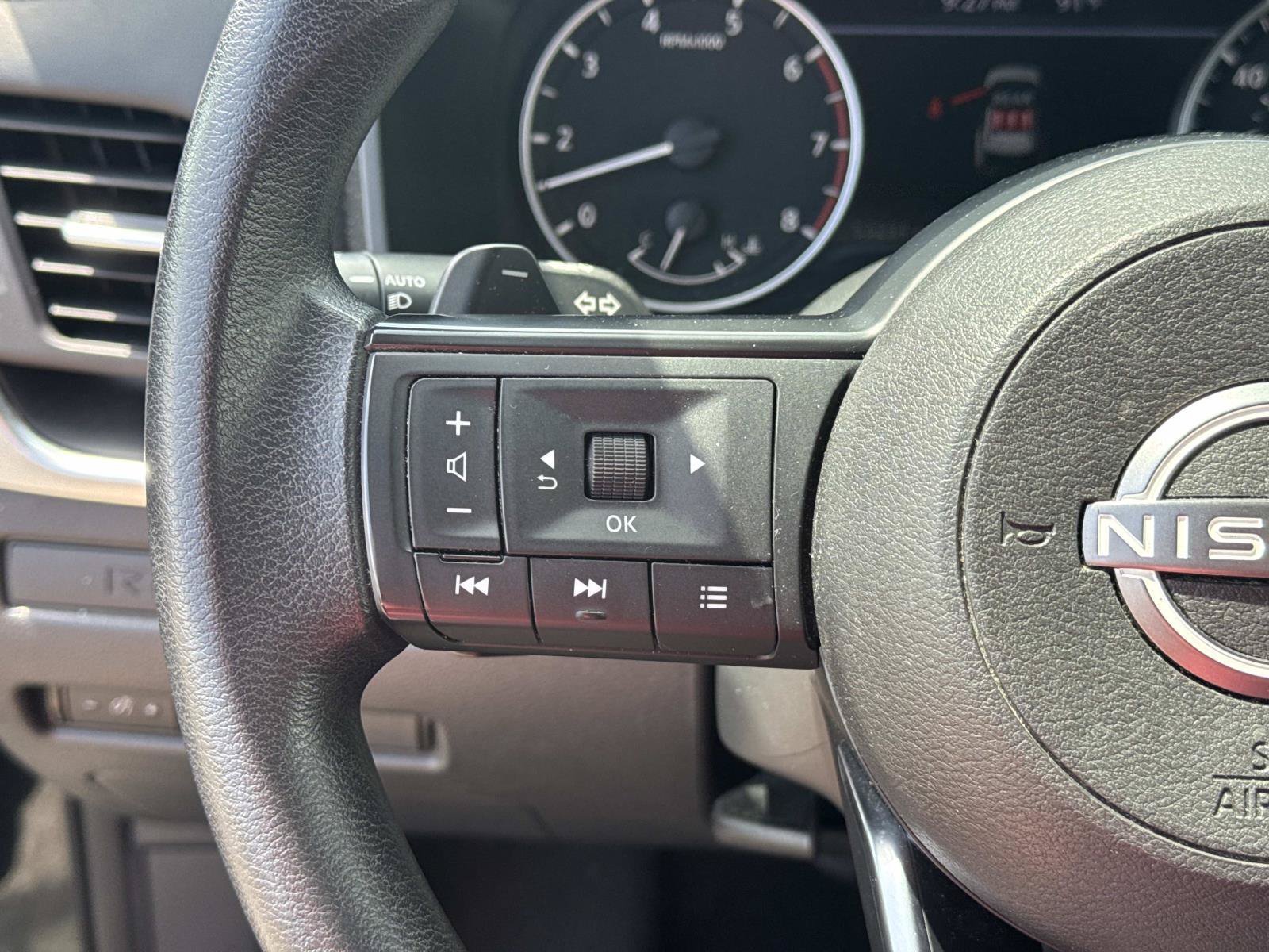 2023 Nissan Rogue S - Photo 23