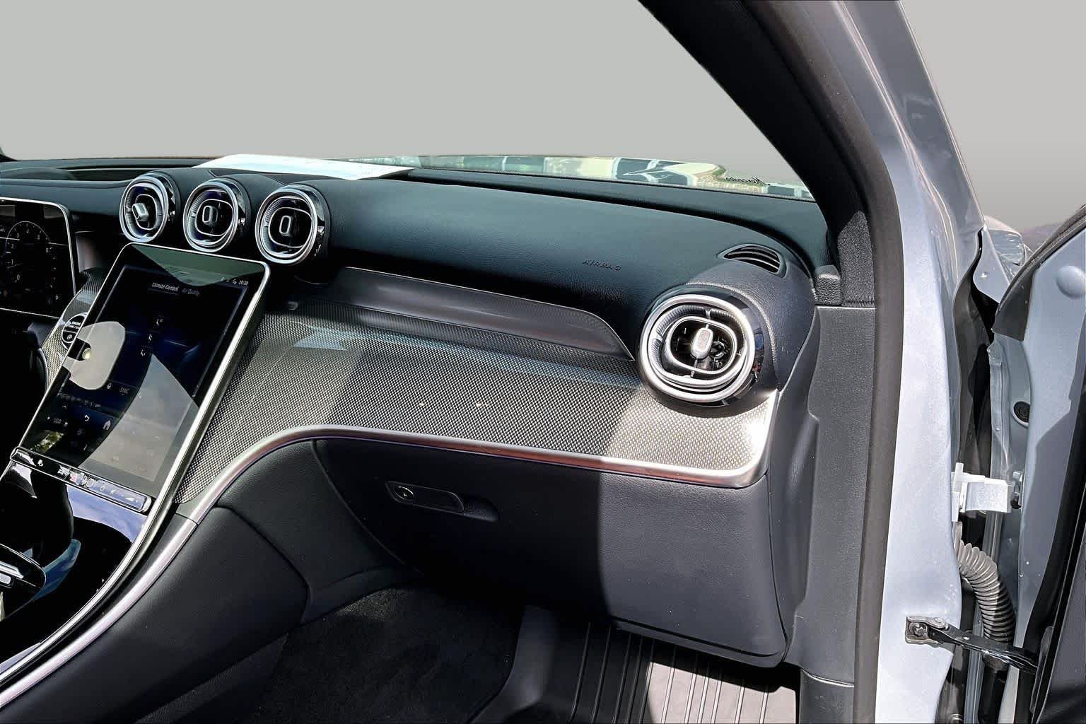 Certified Used 2025 Cirrus Silver Metallic Mercedes-Benz GLC 300 image 19