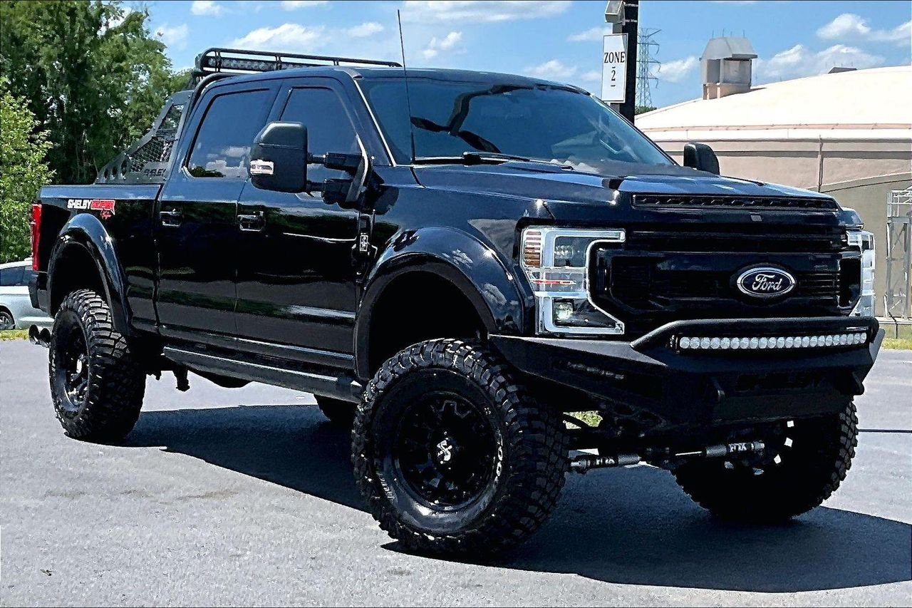 Used 2022 AGATE BLACK Ford LARIAT image 38