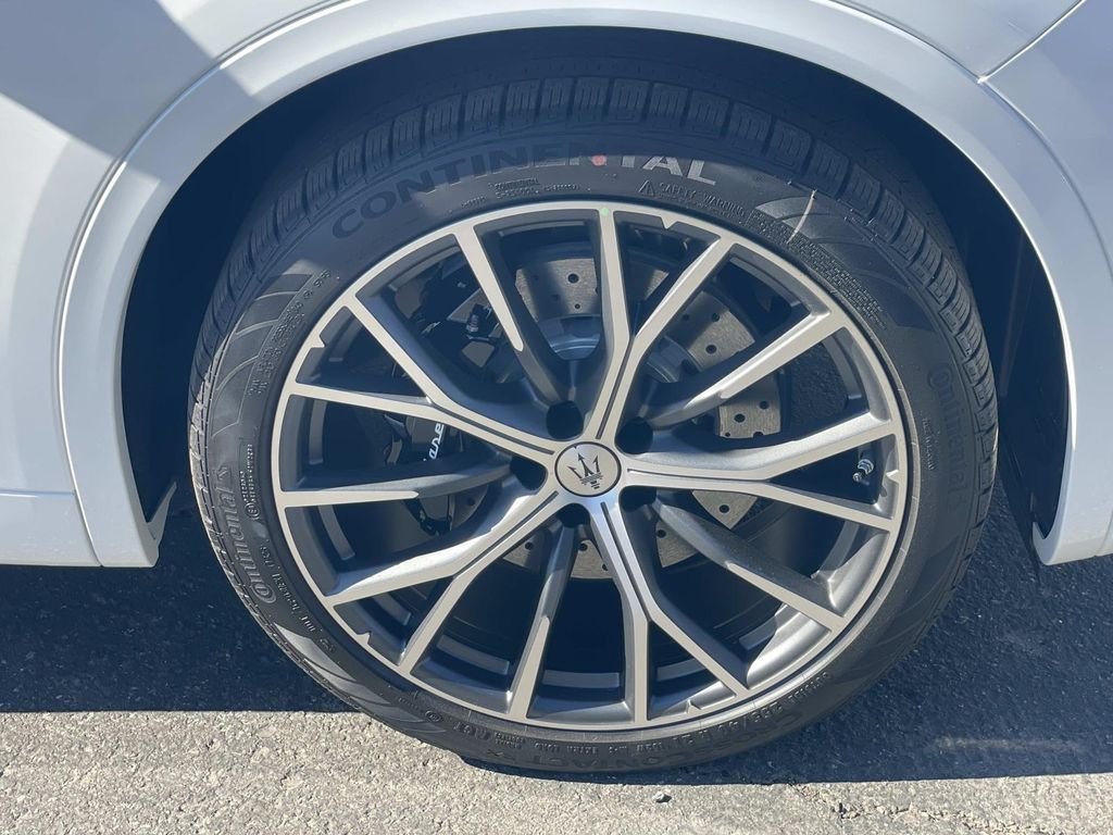 New 2026 Bianco Maserati Modena image 30