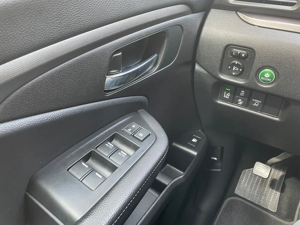 2021 Honda Ridgeline Sport - Photo 12
