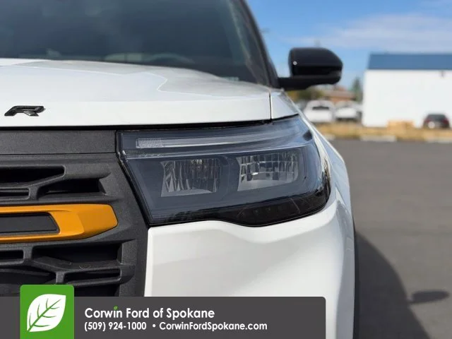 New 2027 Star White Metallic Tri-Coat Ford Tremor image 7