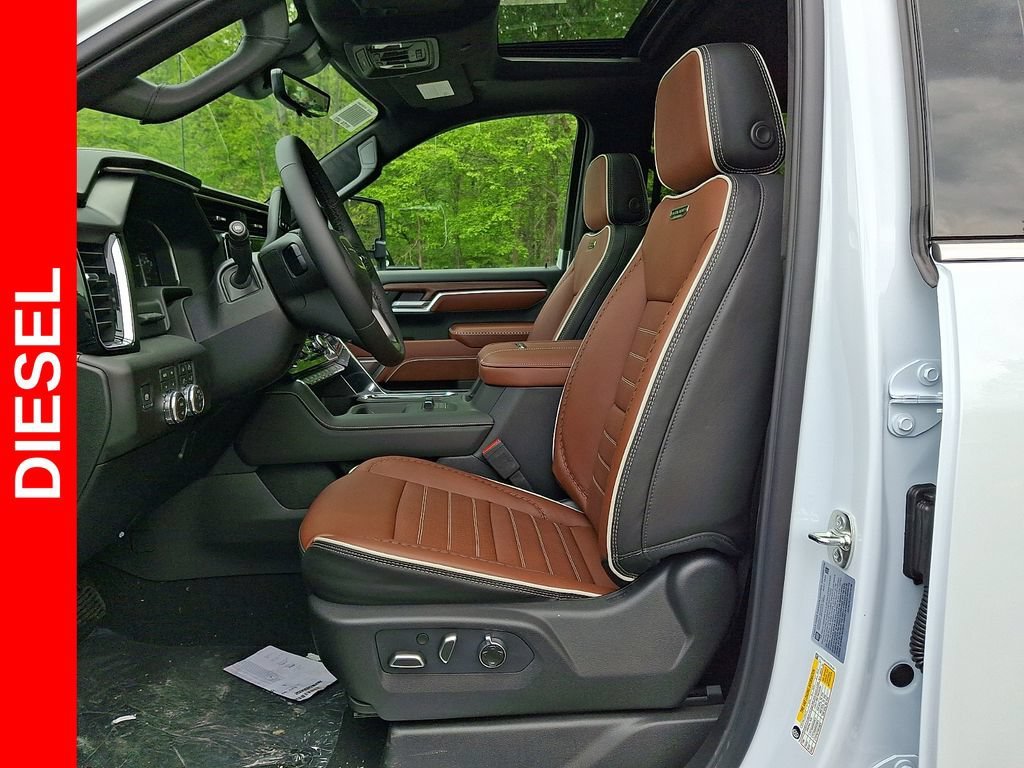 New 2026 Glacier White Tricoat GMC Denali Ultimate image 7