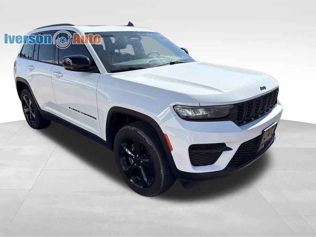 Used 2023 White Jeep Altitude X image 6