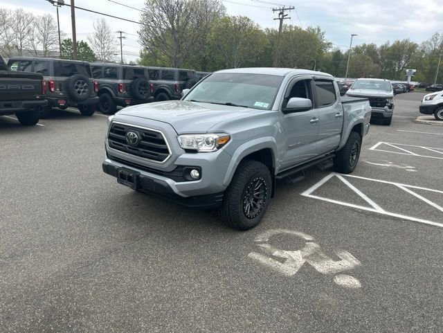 Used 2019 Gray Toyota SR5 image 3