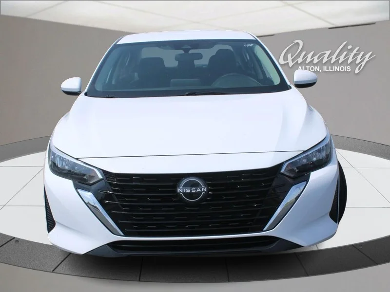 Used 2024  Nissan SV image 11