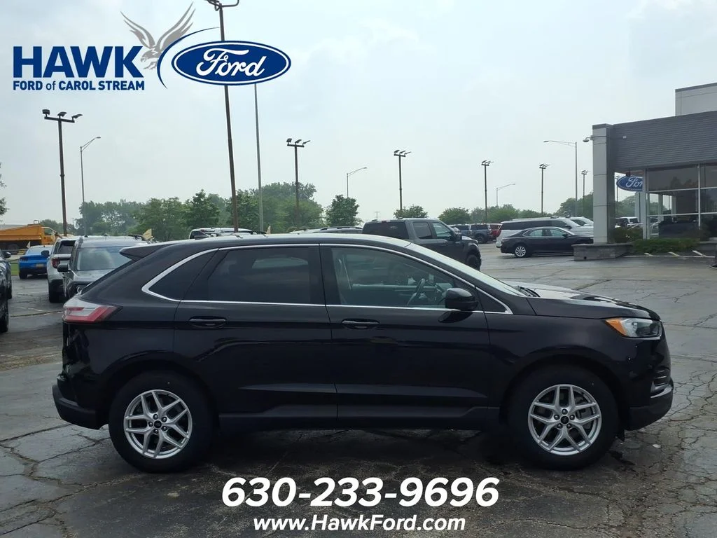 Used 2024 Black Ford SEL image 8