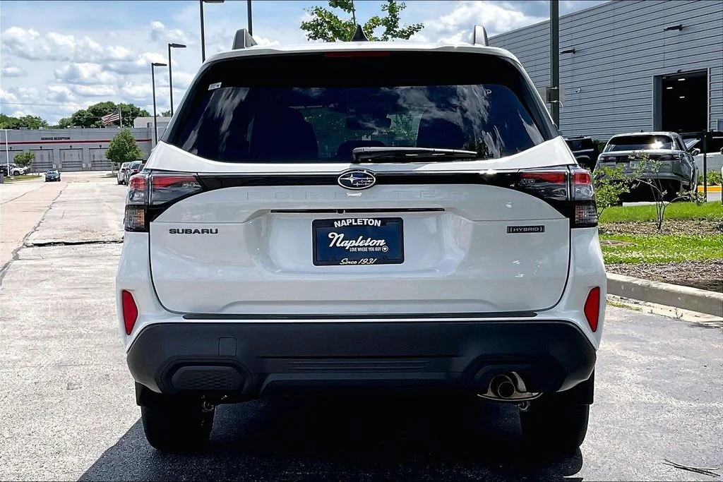 New 2026 CRYSTAL WHITE PEARL Subaru Premium Hybrid image 5