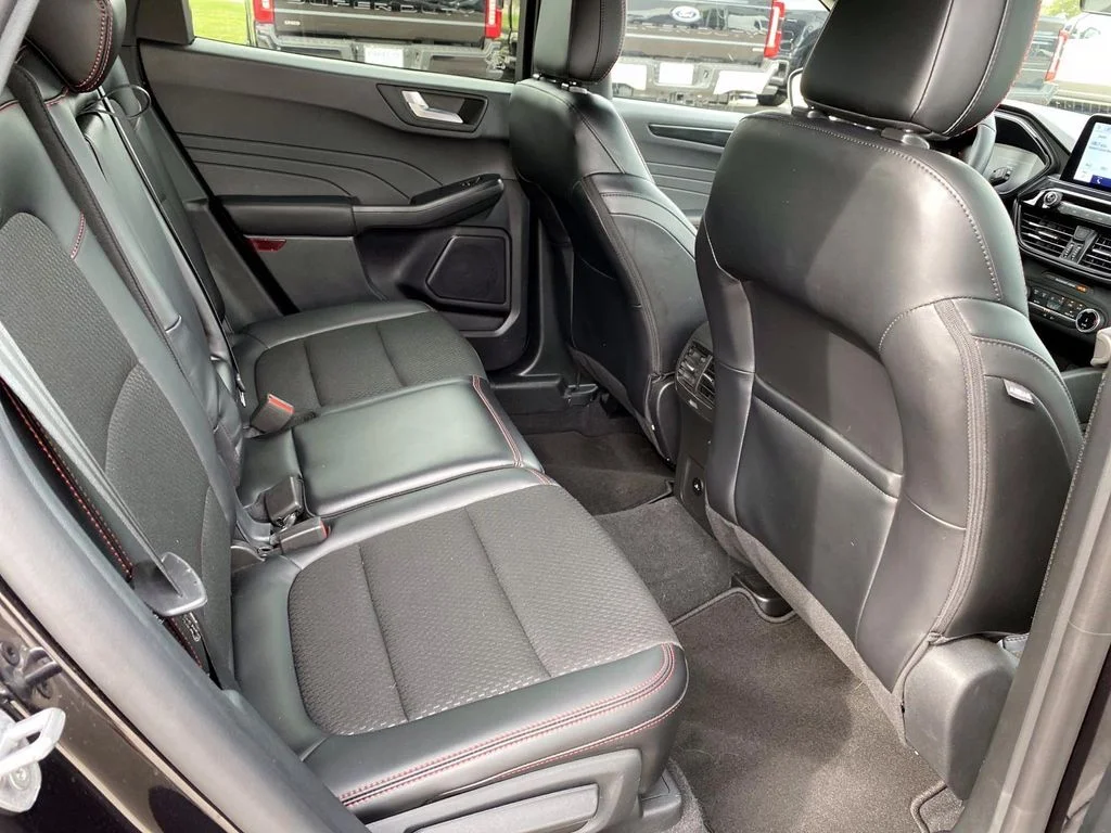 Used 2026 Black Metallic Ford ST-Line image 25