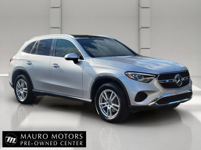 Used 2023 Silver Mercedes-Benz GLC 300 image 8