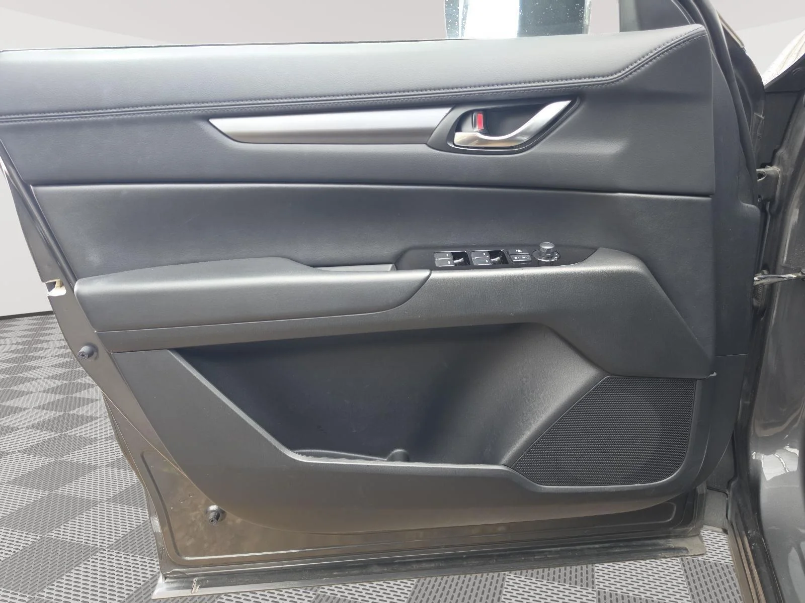 Used 2023 Machine Gray Metallic Mazda 2.5 S Preferred Package image 13