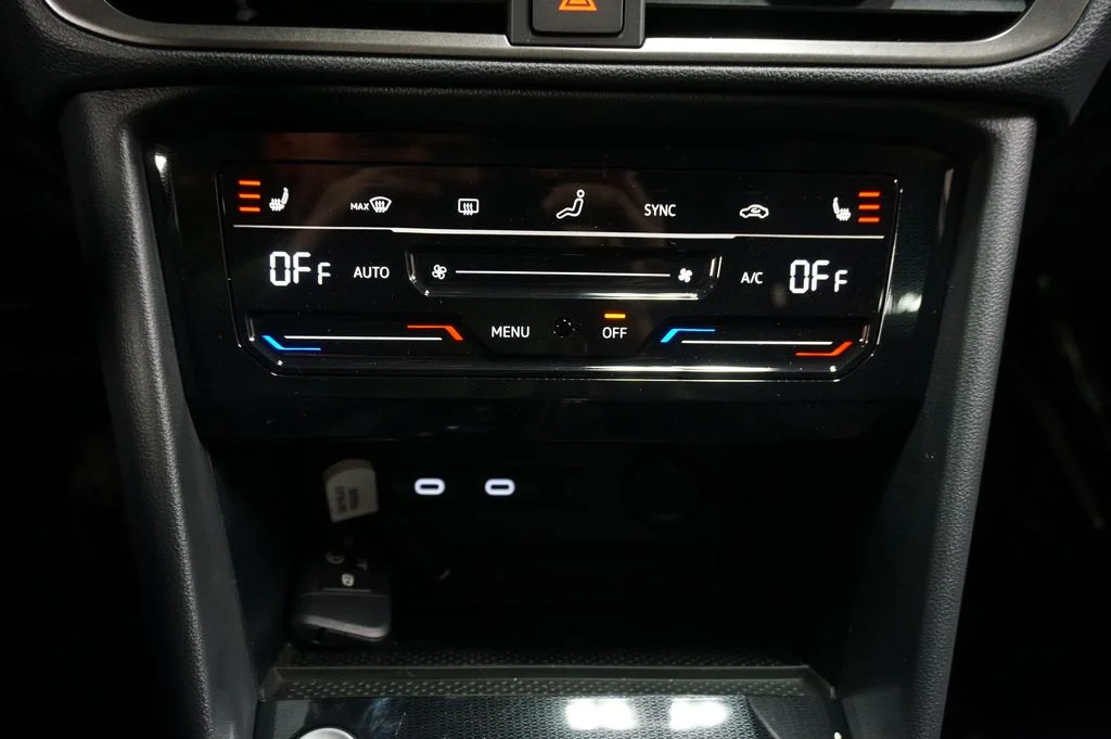 New 2026 Gray Volkswagen 1.5T SE Black image 15