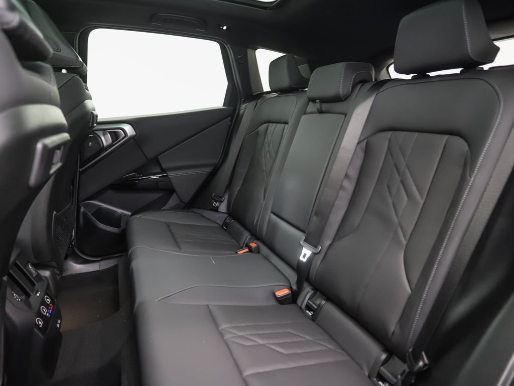 Used 2026 Gray Metallic BMW 30 xDrive image 22