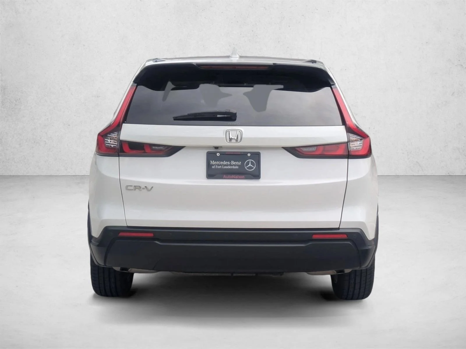 Used 2024 White Honda EX-L image 6