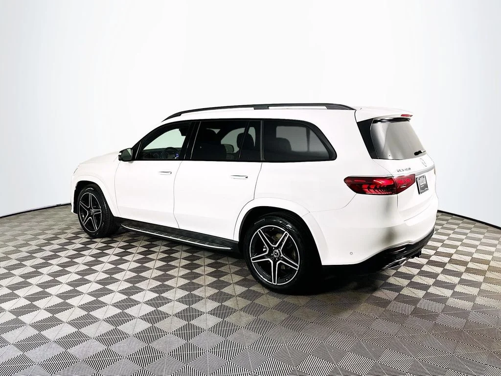 Used 2025  Mercedes-Benz GLS 450 image 5