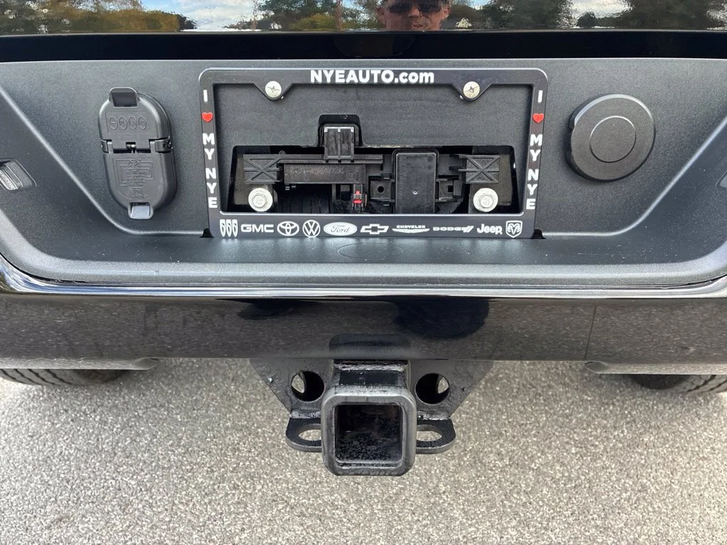 Used 2019 BLACK Chevrolet RST image 52
