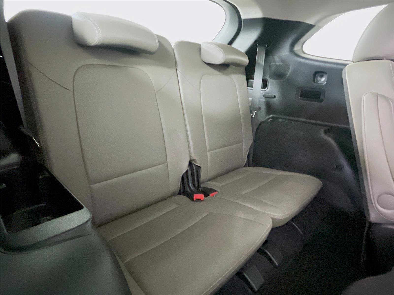 Used 2017  Hyundai Limited Ultimate image 30