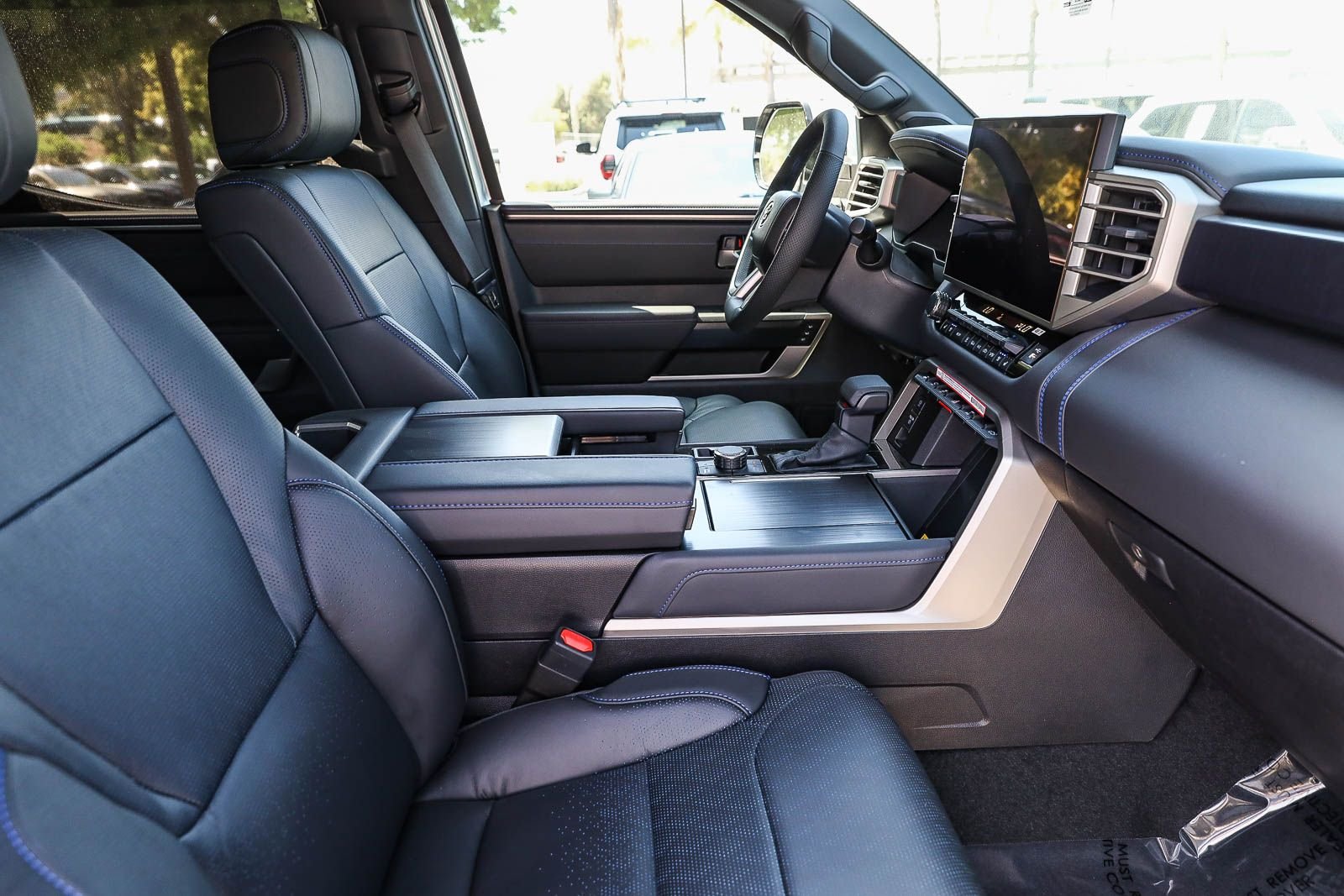 2026 Toyota Tundra Platinum - Photo 16
