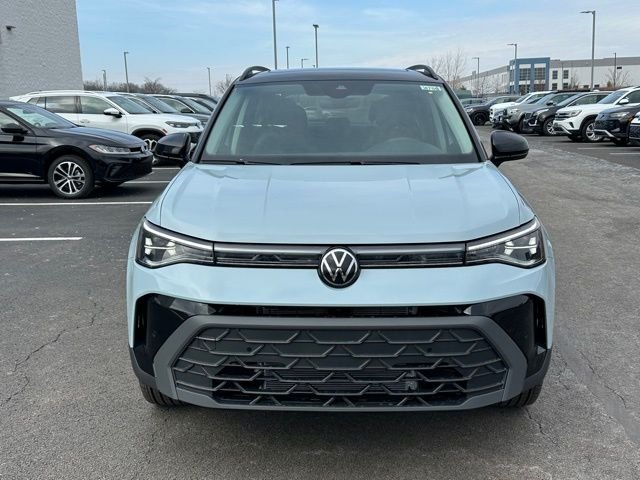 New 2026 Monument Gray W/Deep Black Roof Volkswagen 1.5T SE Black image 2