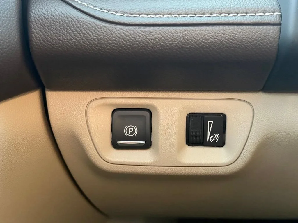 Used 2019 SUMMIT WHITE GMC Denali image 31