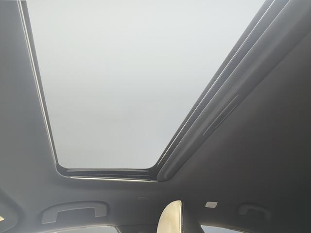 Used 2023 White INFINITI ESSENTIAL image 18