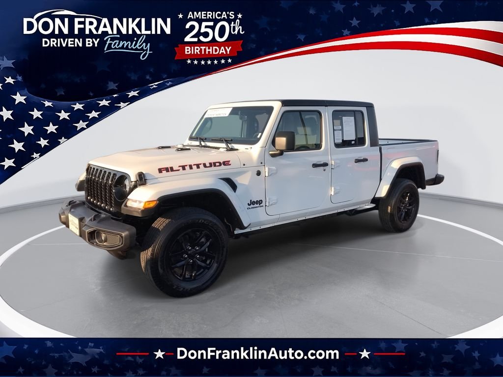 Used 2022 White Jeep Sport image 1