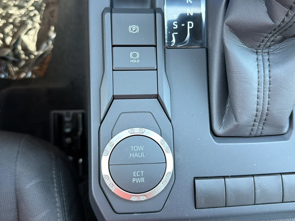 2026 Toyota Tacoma SR5 - Photo 35