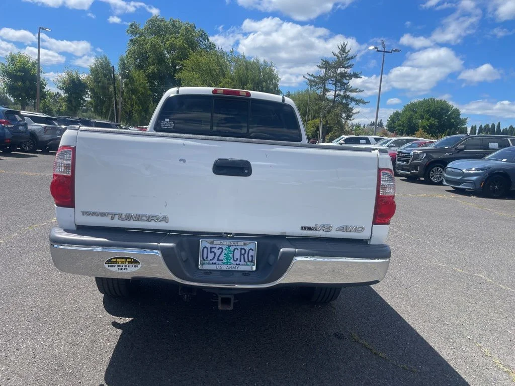 Used 2006 Natural White Toyota SR5 image 5