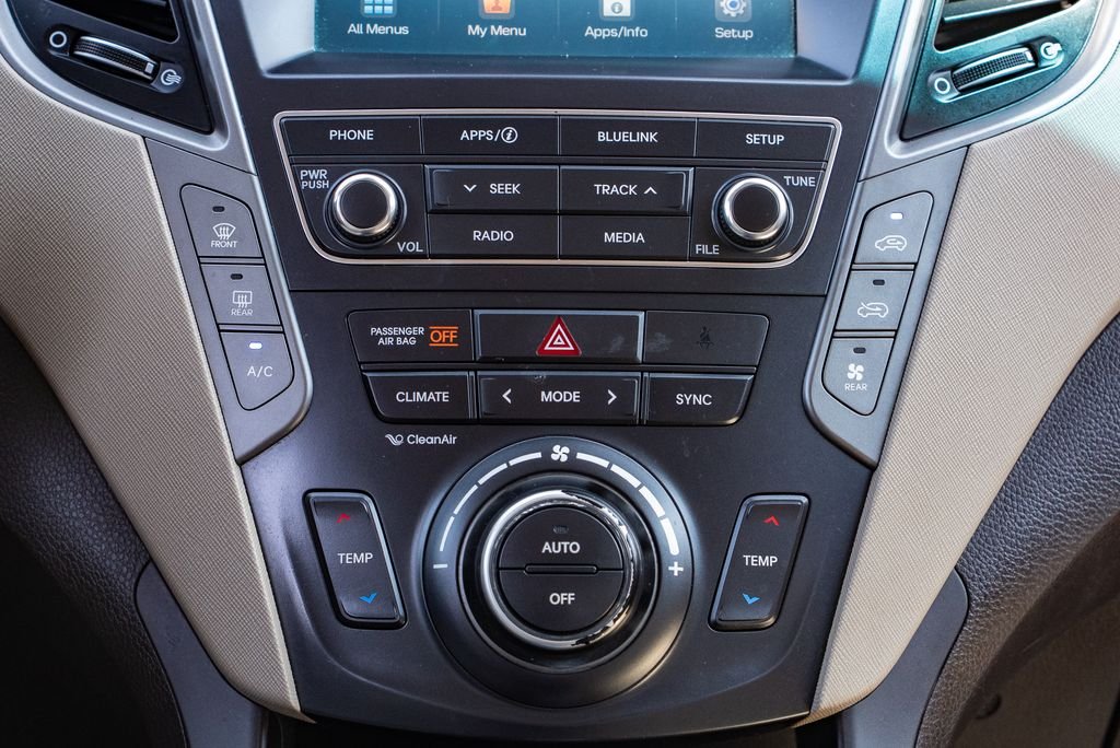 Used 2018 Regal Red Pearl Hyundai SE image 12