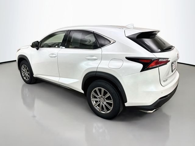 Used 2017  Lexus 200t image 5