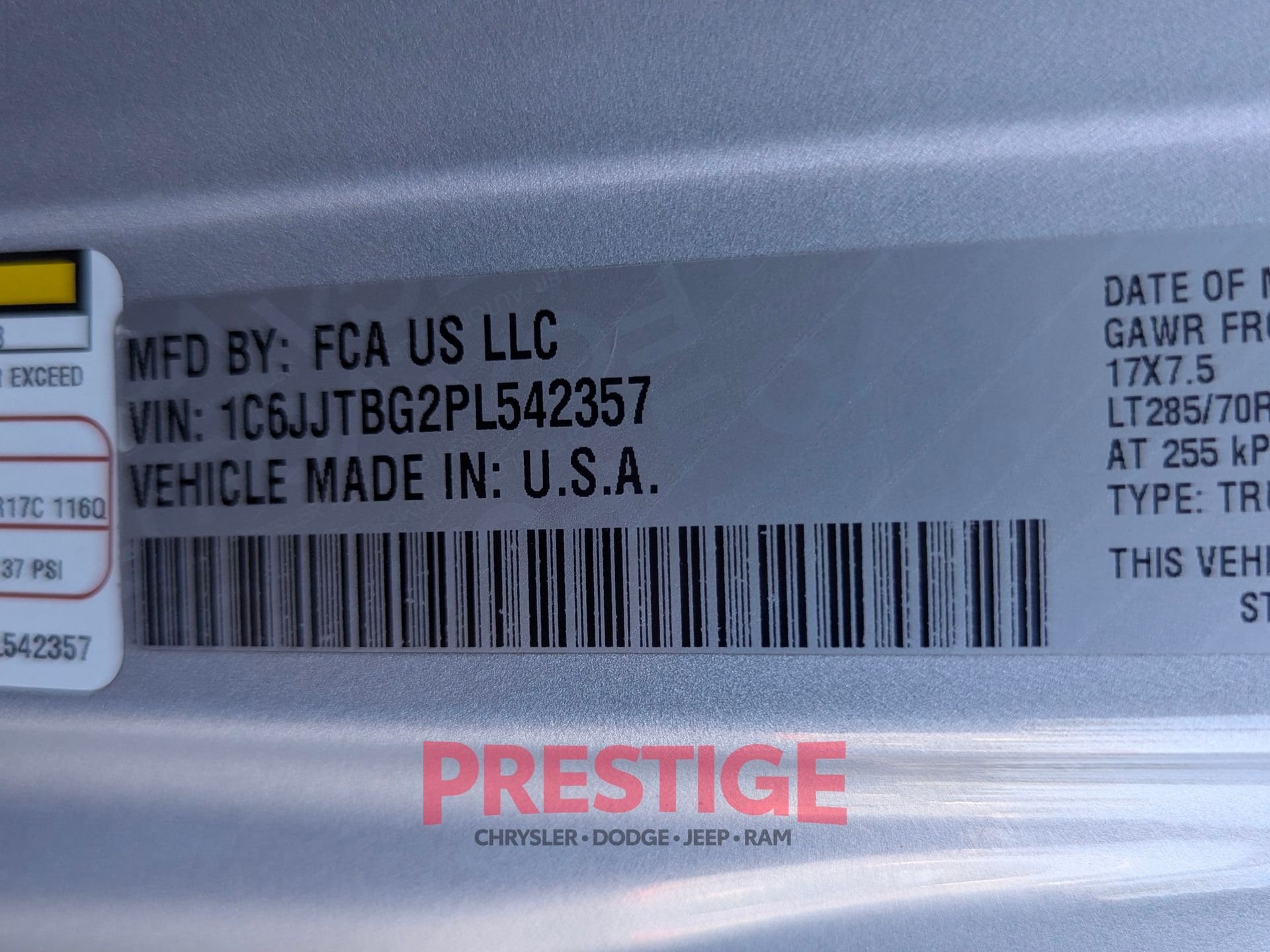 Used 2023 Silver Jeep Rubicon image 35