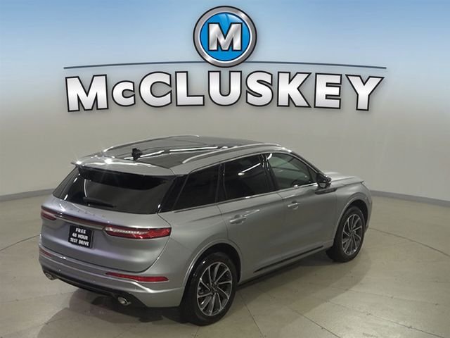 Used 2023 Silver Lincoln Grand Touring image 30