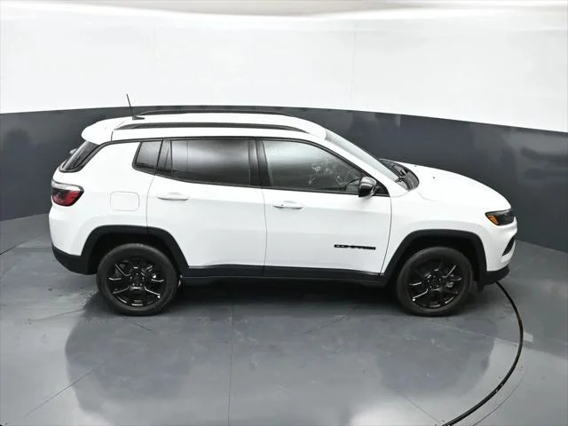 2026 Jeep Compass Latitude Altitude - Photo 46