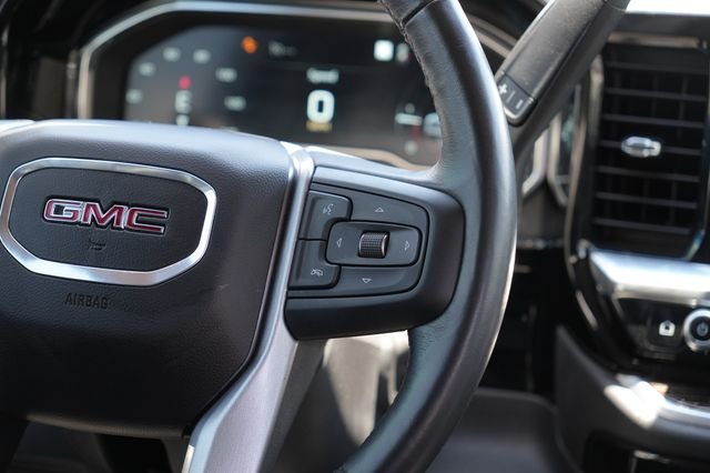 Used 2022 Silver GMC Elevation image 22