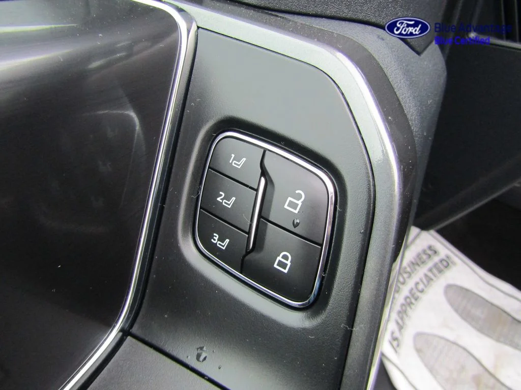 Certified Used 2023 Avalanche Ford Lariat image 18